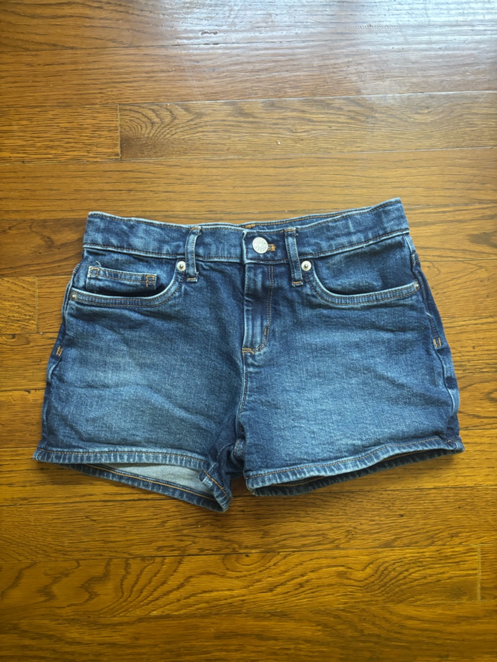 Crewcuts Girls Denim Shorts. Adjustable Waist. Medium Wash. Size 10.